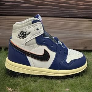 New Kids Size 5c Jordan 1 Retro Rare Air FD1413-100
